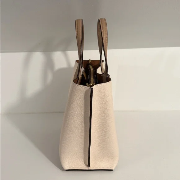 Coach Cream and Brown Leather Tote - Picture 4 of 8